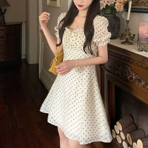 Francuski Vintage Mini Dres Rękaw Puff Designer Koreański Kwiatowy Letni Plaża Elegancka Polka Dot Y2K 210604