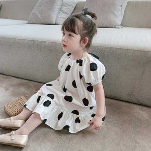 Barnkläder flickas sommar fashionabla nya polka dot kjol liten prinsdrbaby koreansk stil kjol