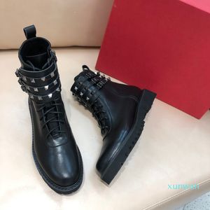 Womens Ankle Boots 브랜드 패션 겨울 가죽 평면 발 뒤꿈치 신발 송아지 가죽 리벳 부팅 최고 품질