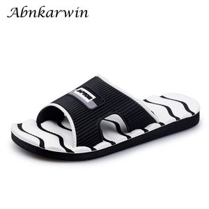 Män sommar Inomhus Flat Slides Tofflor Hem Skor Hus Slipper Strand Sovrum Mäns Slantar Claquette Svällare Gäst sovhytt Soft 210622