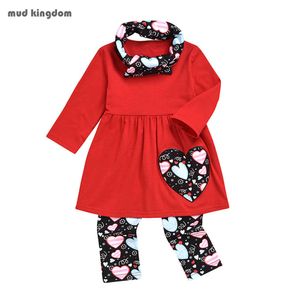 Mudkingdom Completi per ragazze Cute Heart Froral Pattern con sciarpa Bambini 3 pezzi Set di abbigliamento Autumn Girl Clothes 210615