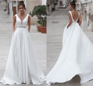 v-neck a-line requin belt White Satin Satin Simple Style Dress مع زر جيب أسفل ثوب الزفاف Robe de Mariee Boheme Vestido Noiva Curto