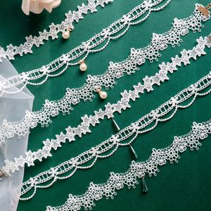 Ny girly stil smycken vit spets grön kristall hängande halsband choker krage kort clavicle chain halsband
