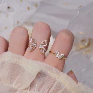 Полоса кольца корейский на 14 тыс. Золотая полость бабочка CZ Кольцо для женщин регулируемая открытая дизайн Pave Циркон кольцо бабочка.