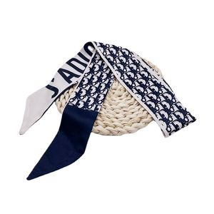 Silk Kerchiefs al por mayor-Mitzah Women Diseñadora de lujo Bufanda de seda Bufandas de cuello pequeño de la oficina CD CD CD de pandillera femenina CD