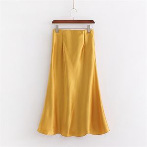 春の夏のソリッドカラーの女性の服のエレガントなゴールデンサテンスカートフレンチシルキーラスターヴィンテージロングメス210514