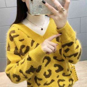 Lazy Wind Leopard Print Half-high Collar Fake Two Sweater Women's Loose Pull-up Winter Students Inside Knitted Shirt 210427