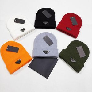 Luxury Beanies Hight Kvalitet Män och ullstickad hatt Klassisk sportskalle Caps Women High-End Casual Gorros Bonnet 3210