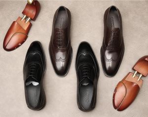 Italia Scarpe formali da uomo in vera pelle da ufficio a testa tonda con lacci, scarpe da lavoro da sposa, brogue, scarpe eleganti Oxford caffè nero