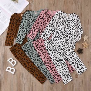 Erkek Kız Pijama Set 1-5Y İlkbahar Sonbahar Çocuk Giysileri Baskılı Leopar Baskı Rahat Giyim Pamuk Yürüyor Bebek 210515