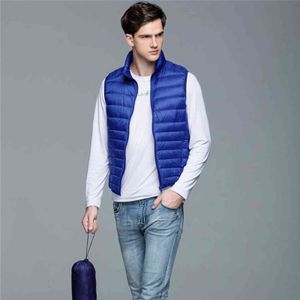 winter men 90% white duck down vests sleeveless Jacket Ultra Light waistcoat autumn Slim men Short Jackets Coats outerwear WZ551 G1108