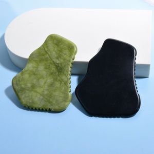 Natural Jade Gua Sha Tool Face Care Massager Sawtooth Guasha Board Spa för Meridian Scraping Facial Lifting Bantning Skin Detox Skönhet