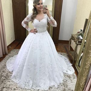 Vintage Lace Aplikacje Linia Suknia Ślubna Z Długim Rękawem Ogród Kaplica Suknie Ślubne Sheer Nec Court Train Plus Size Bride Wedding Suknie Ślubne Szaty De Mariage 2022