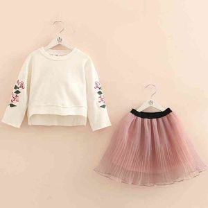 Mädchen fallen Outfits Frühling Herbst 3 Jahre 100 cm Teenager Kinder Baby Stickerei Floral Sweatshirt + Garn Lace Rock 2 PC Set 210529