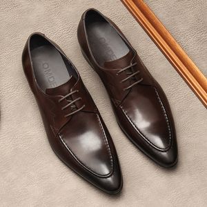 Włosze marka męskie buty formalne oryginalne skórzane palce u stóp koronkowe buty ślubne Busin
