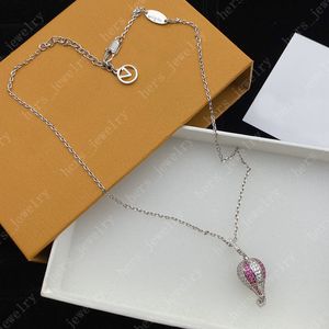 Womens Hot Air Balloon Necklace Designer Pendant Necklace Fashion Women Jewelry Lady Luxurys Letter Neck Lace Party Gift 21111936XS