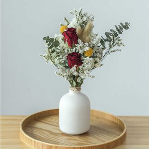 1 grupo misturado Rose Daisy Babysbraath Preservado Mini Flores Ramalhete Com Vaso Pografia Home Desktop Decoração 210624