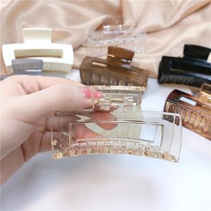 Mode Große Haar Klaue Für Frauen Punchy Grip Brötchen Große Haarspangen Ornament Einfache Halter Werkzeuge Zubehör Mädchen Clips Barrettes