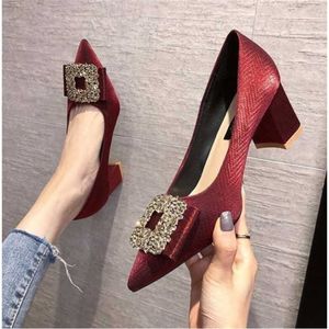 Средний каблук женский насос обувь неглубокий заостренный носок квадратный каблук украшения Sapato Feminino 211223