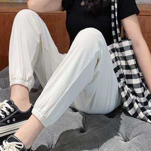 2021 Damskie luźne lato spodnie Soft Ice Silk Długość Czarne Białe Elastyczne Spodnie Ołówek Kobiety Wysokie Pięciowe Spodnie Q0801