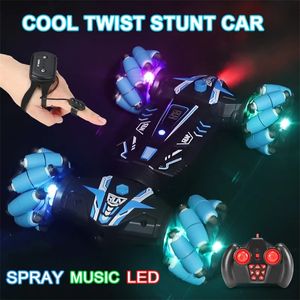 2.4G 4WD RC Car Toy Gesture Sensor Control Stunt Spray Twist Drift Vehicle Off Road Toys for Children Boys Kids Gifts 220315