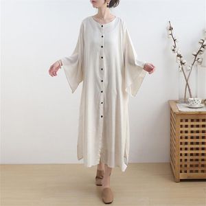 Casual Dresses Kvinna lång skjorta Klänning Bomull Koreansk Mode Vit Sommar Stora Batwing Loose Large Button Causal Vestidos Plus Storlek