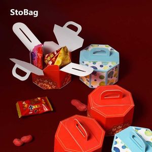 Stobag 10pcs赤/青の結婚式キャンディー包装箱9x5.5cmのプロテクトラブル誕生日パーティーギフト用品の支持210602