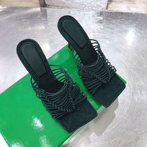 Sandálias elásticas da moda de luxo Mula elástica salto agulha alta qualidade dedo do pé quadrado salto alto 9 cm Sapatos femininos chinelos de tira Designer Slides vestido de sapato