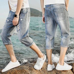 Cropped Jeans Męskie Lato Cienkie Proste Koreański Ripped Hole Teenagers Casual Men's 3/4 Spodenki X0621