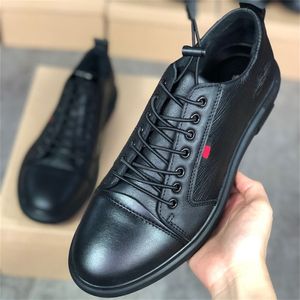 Högkvalitativ designer mens klänning skor lyxiga loafers kör äkta läder italienska glid på svart avslappnad sko andas med låda 016