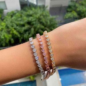 Catena da tennis a cuore con zirconi cubici AAA ghiacciata Colore argento CZ Bracciale a catena con ciondoli Gioielli hip-hop per donna