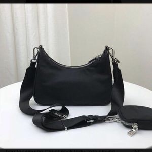 Luxury Designer Bags Nylon Waistbag Chest Purse Match Fabric Tote Handbags Wallet Belt Parachute Messenger Bag Crossbody 23cm Shoulder handbag totes wellt