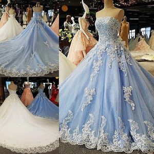 Gorgeous Strapless Lace Ball Gown Bröllopsklänningar 2021 Sky Blue Corset Up Appliques Brudklänningar Vintage Vestido de Noiva Plus Storlek