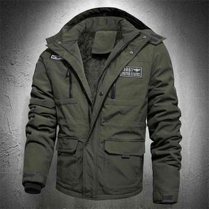 Män Military Jacket Bomull Hooded Outwear Parkas Winter Fashion Tactical Army Coat Plus Size M-5XL 210910