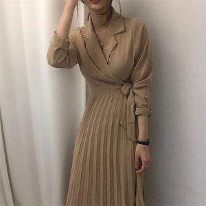 Koreanische OL Lange Plissee Kleid Frauen Elegante Volle Hülse Drehen Unten Kragen Gürtel Wrap Vestidos Mujer Midi Business Hemd Robe 210514