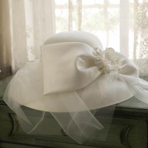 Para Boda toptan satış-Başlıklar Fransız Zarif Gelin Şapkalar El Yapımı Çiçekler Gelin Güneş Şapka Beyaz Saten Tocados Para El Pelo De Mujer Boda
