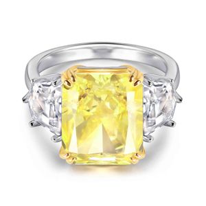 High End Elegant Dign 925 Sterling Sier High Carbon Dril Cubic Zirconia Princs Cut Three Stone Yellow Gemstone Ring