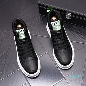 Män High-Top Board Boots PU Läder Man Casual Sneakers Luxury Designer Nightclub Party Shoes Andas Comfy Footwear