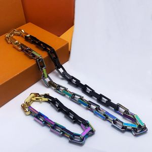 Europe America Fashion Jewelry Sets Men Silver Black Gold-colour Multicoloured Metal Engraved V Initials Flower Thick Chain Necklace Bracelet M68241 M69449