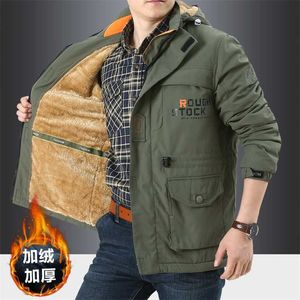 Outdoor Assault Anzug Winter Plüsch Dicke Herren Mantel Winddicht Wasserdicht Bergsteigen Anzug Herren Große Multi Pocket Jacke 211206