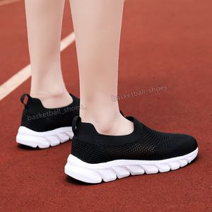 2021 desginers di lusso Womens Fashions Gabardine Rubber Platform Shoes Ispirato da Motocross Designer insolito Canvas Sneakers16
