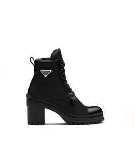 2022 Designer de luxo botas de nylon com cadarço femininas botas de tornozelo couro escovado inverno moda ao ar livre biker boot austrália tamanho 35-41