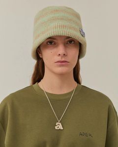 2021 Ader Wild Necklace Sweater Chain Män och Kvinnor Par Mode Tillbehör Coola Brev Fem-spetsigt Star Silver