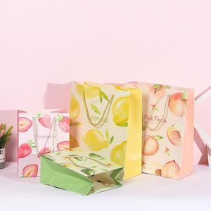 Sacs En Papier Japonais achat en gros de Enveloppe cadeau Sac en papier de cartes de fruits peintes à la main