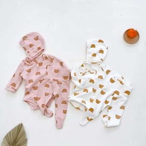 0-3t新生児の子供赤ちゃん男の子女の子服セット秋冬暖かい漫画クマの上とパンツの帽子のスーツかわいい甘い赤ちゃんの服G1023