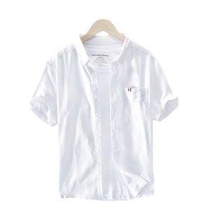 男性の夏のファッション100％の綿カジュアル男性トップスデザイナーシャツ210601のための白い半袖シャツ