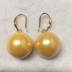 16mm Yellow Shell Pearl Earring 18k Ear Drop Hook Walentynki Prezent Ślub Dangle Akcesoria Kobiety Klasyczne