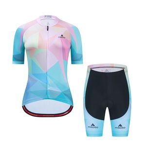2024 Kobiety jasnoniebieski triathlon Kobiet Jersey Shorts z krótkim rękawem Ciclismo Feminino Set Set Pad