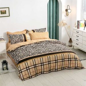 Luxury Leopard Lattice Print Home Bedding Sets Duvet Cover bed linen Pillowcase Flat Sheet King Queen Full Twin 4pcs 211203