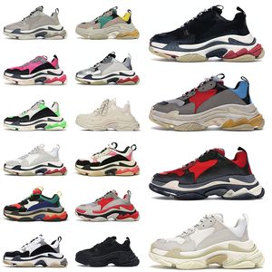 AAA+ Quality Paris 17 FW Dad Shoes Trainers Luxurys Designers Triple S Platform Sneakers Casual Crystal Bottom Läder Suede Clear Sole Men Women Classic Jogging